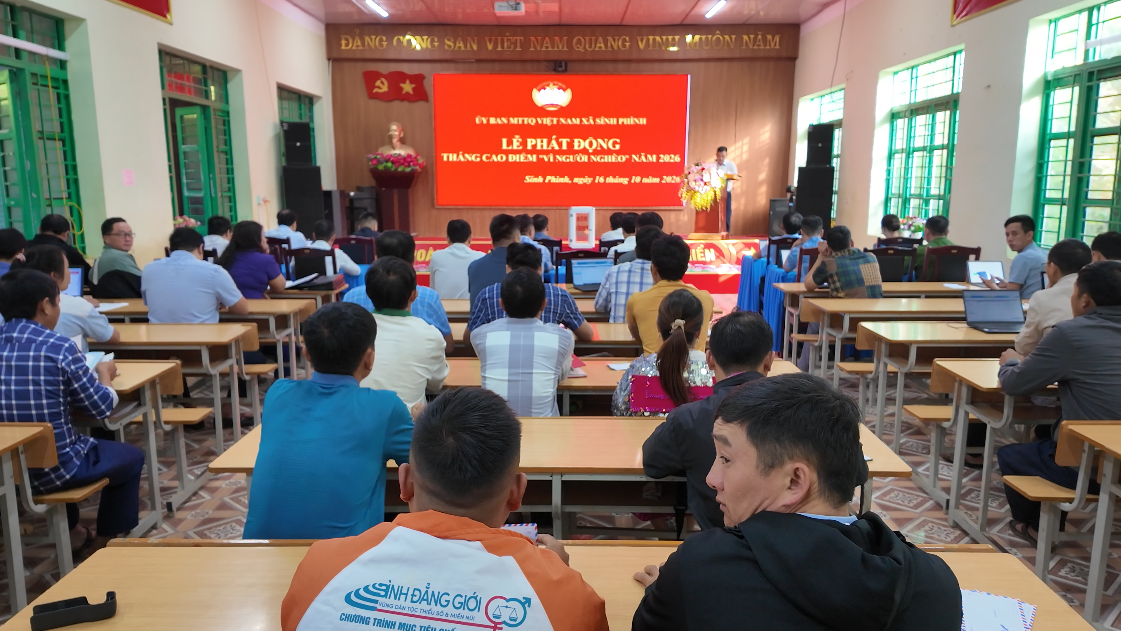 anh240.jpg