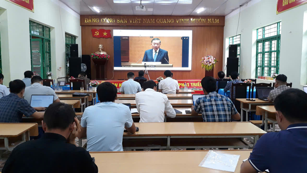hoinghitoanquoc.jpg